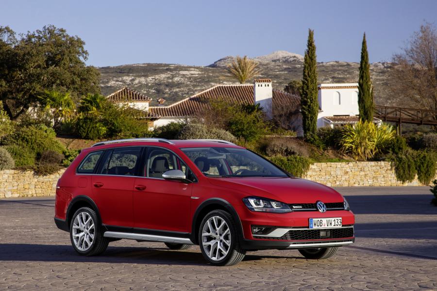  Volkswagen Golf Alltrack 2014 года  (фото 13 из 30)